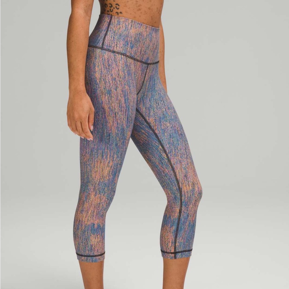 NWT Lululemon HR Crop Jacquard 21” Luxtreme Leggings